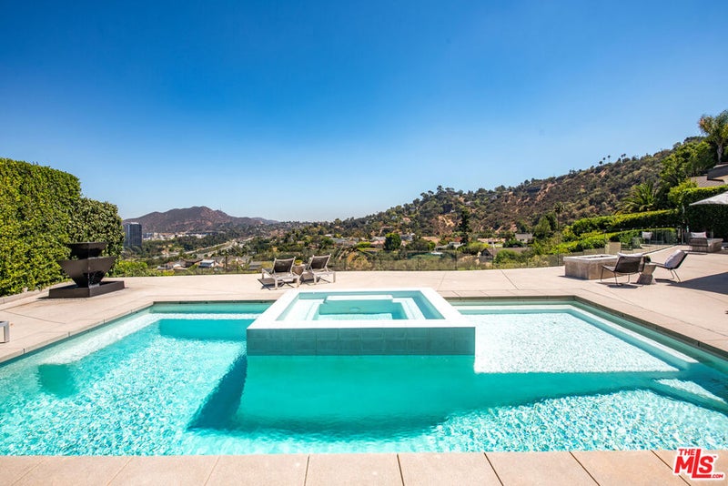 3526 Wrightwood Court