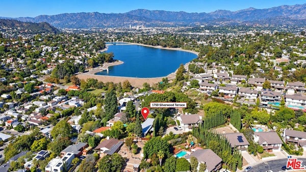 1750 SILVERWOOD TER, LOS ANGELES, CA 90026 - Image d9d0e9d35915ebf1cbf7547586cba9be/1349533006