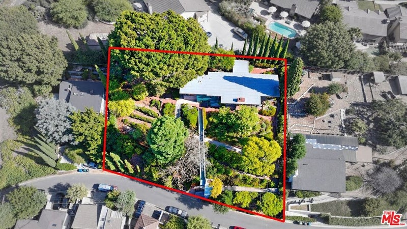 1750 Silverwood Terrace