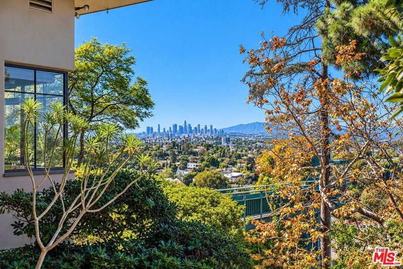 1750 Silverwood Terrace