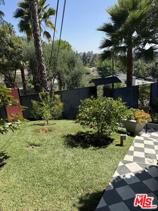 1733 Maltman Avenue