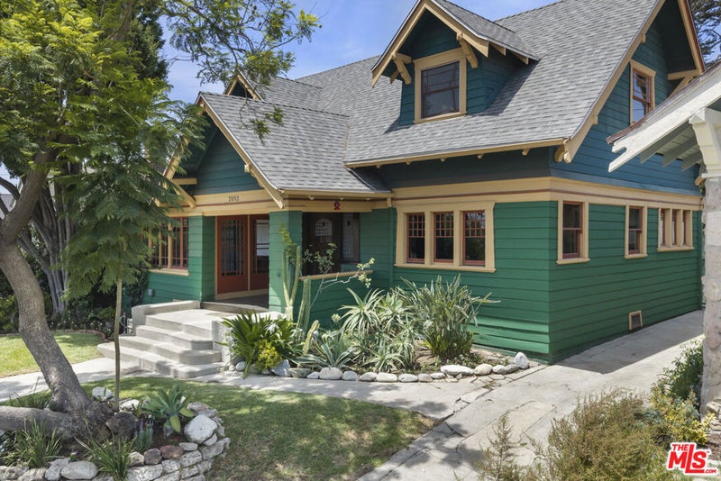 2093 W 28th Street