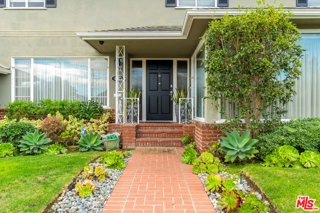4152 Mount Vernon Drive