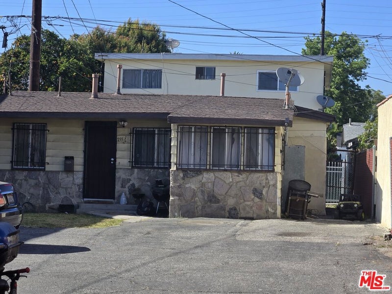 755 E 85th Street