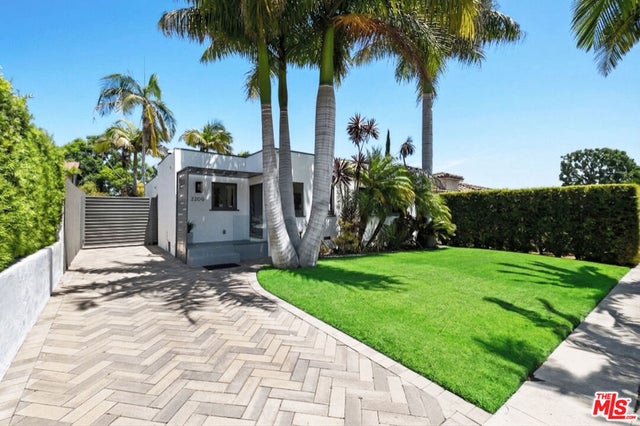 2206 Manning Avenue, Los Angeles