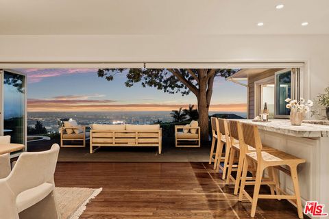 9279 Sierra Mar Drive West Hollywood CA 90069