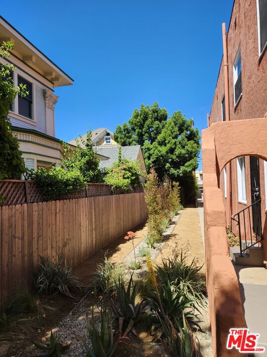1217 Cedar Avenue
