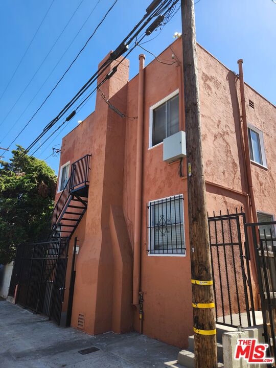 1217 Cedar Avenue