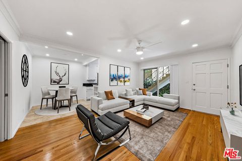 Photo of 1037 11th Street #1, Santa Monica, CA 90403 (MLS # 26852743)