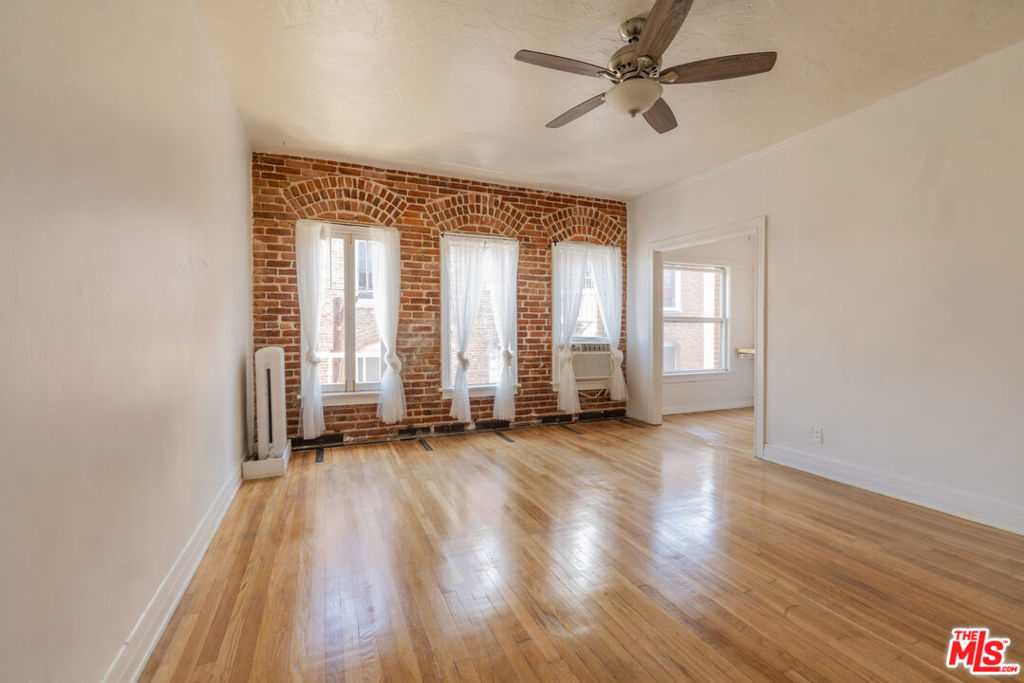 2121 James M Wood Boulevard 411