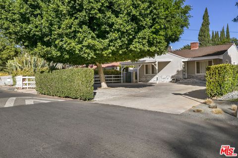 13947 Archwood Street Van Nuys CA 91405