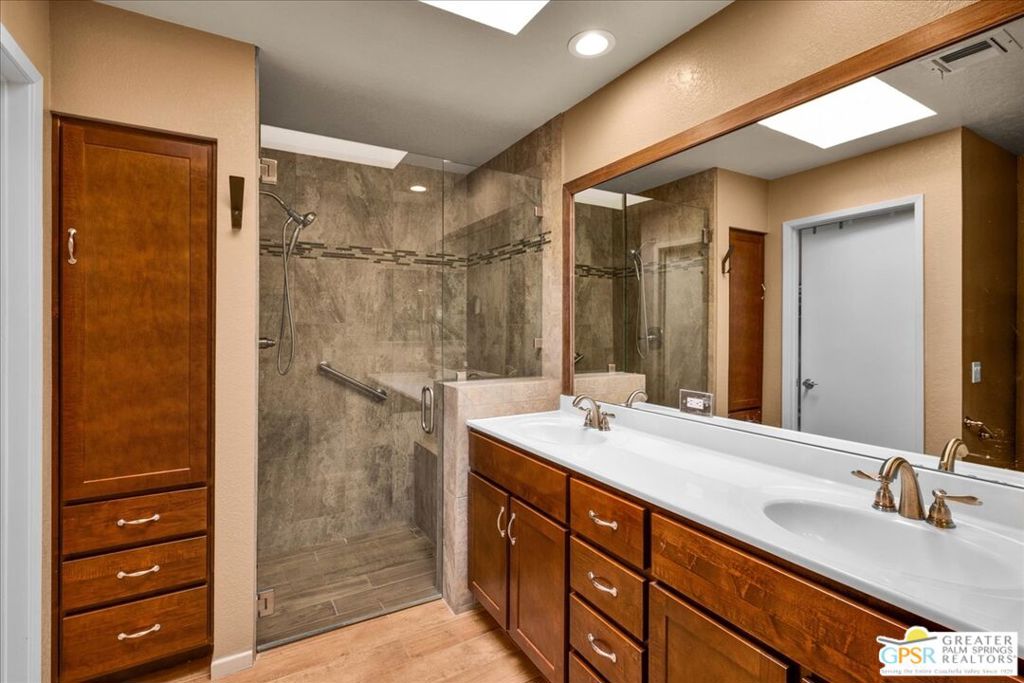 36251 Avenida De Las Montanas