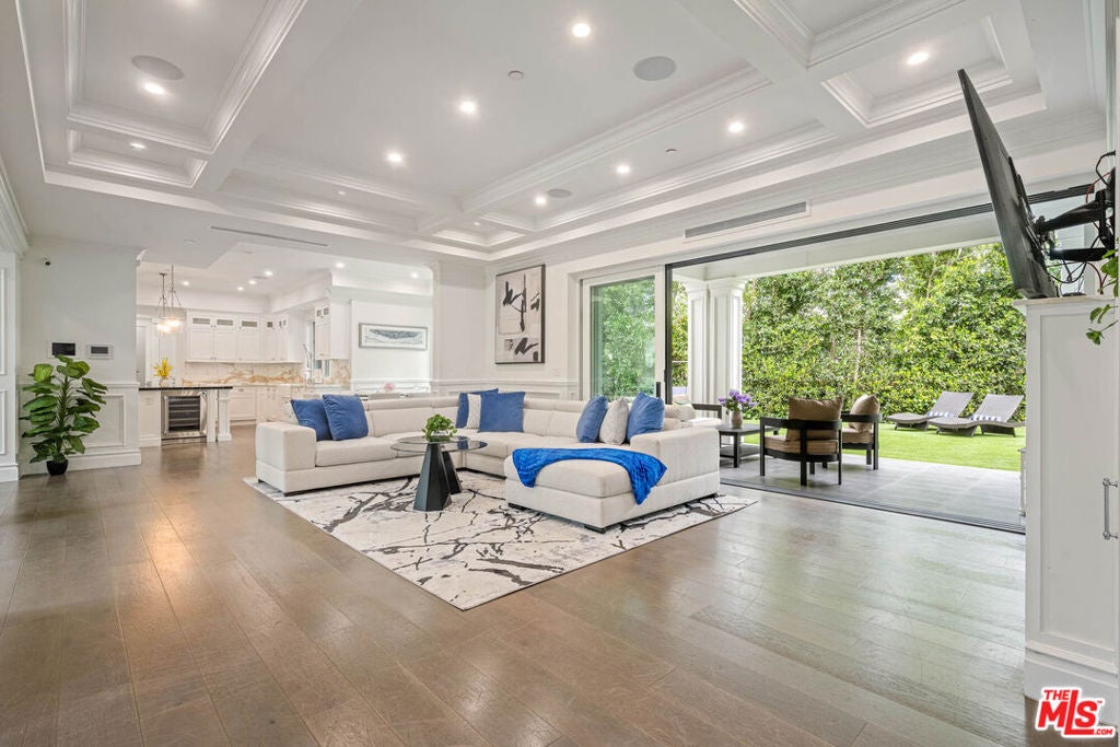126 N Canyon View Drive