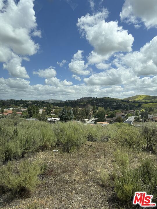 1000 E Thousand Oaks Boulevard