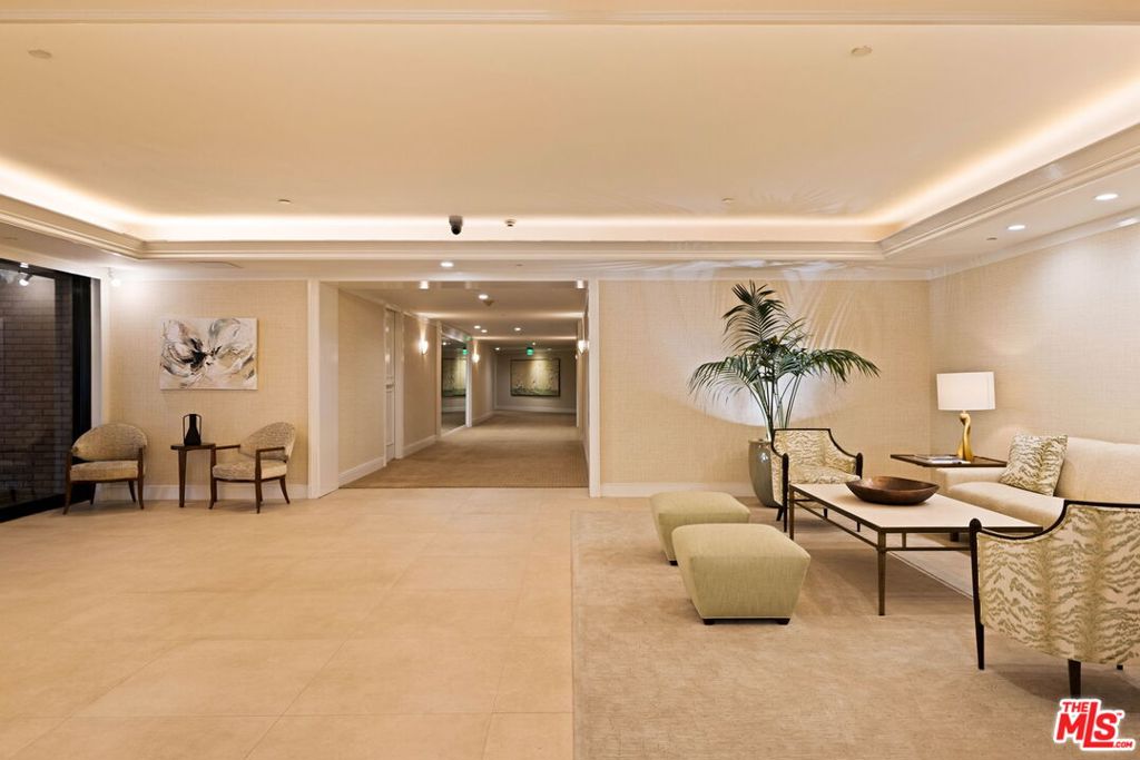 300 N Swall Drive 354