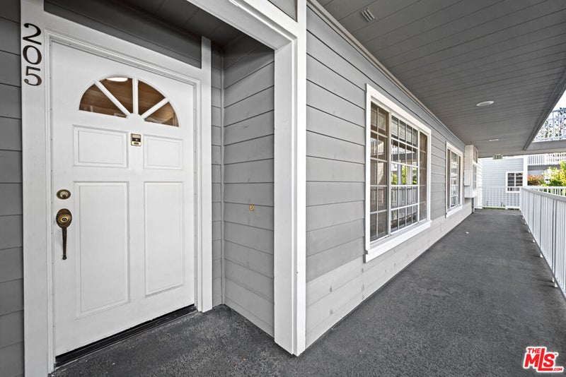 1418 Brett Place 205