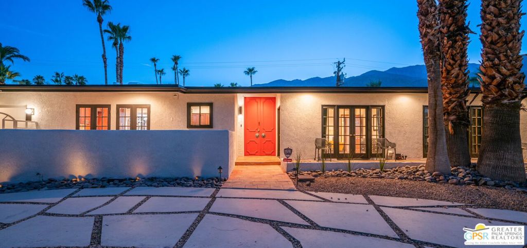 1955 S Yucca Place