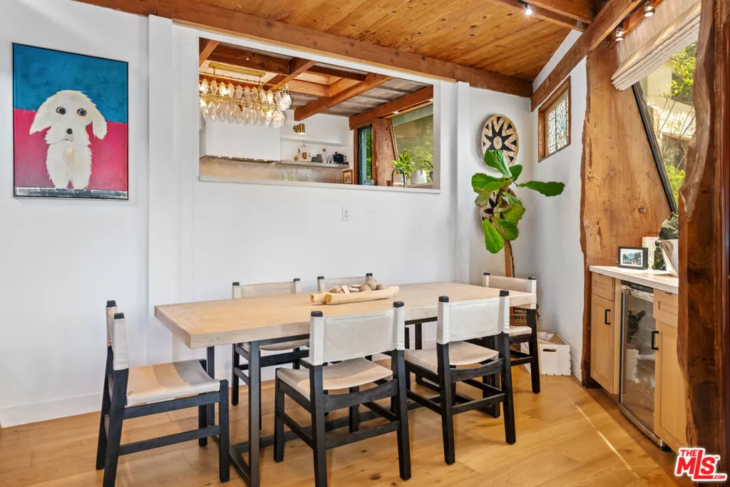 Santa Monica, California 90402, United States, 3 Bedrooms Bedrooms, ,4 BathroomsBathrooms,Residential,Active,235386