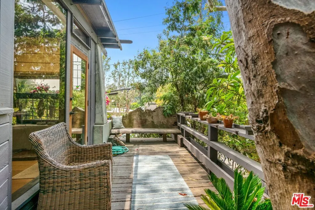 Santa Monica, California 90402, United States, 3 Bedrooms Bedrooms, ,4 BathroomsBathrooms,Residential,Active,235386