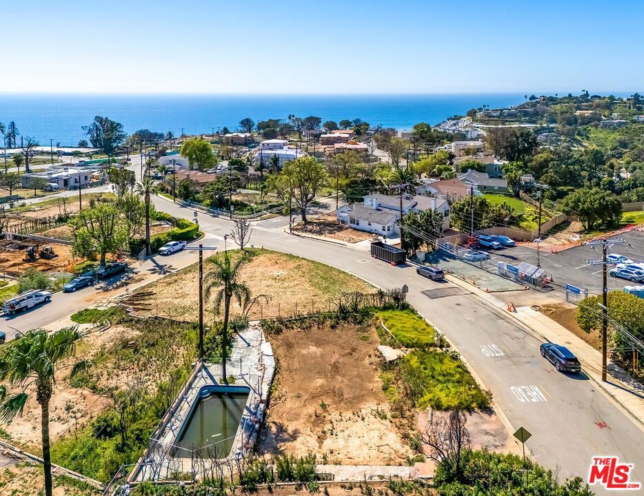 16918 Marquez Avenue