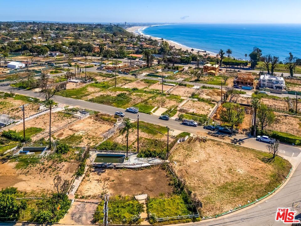 16918 Marquez Avenue