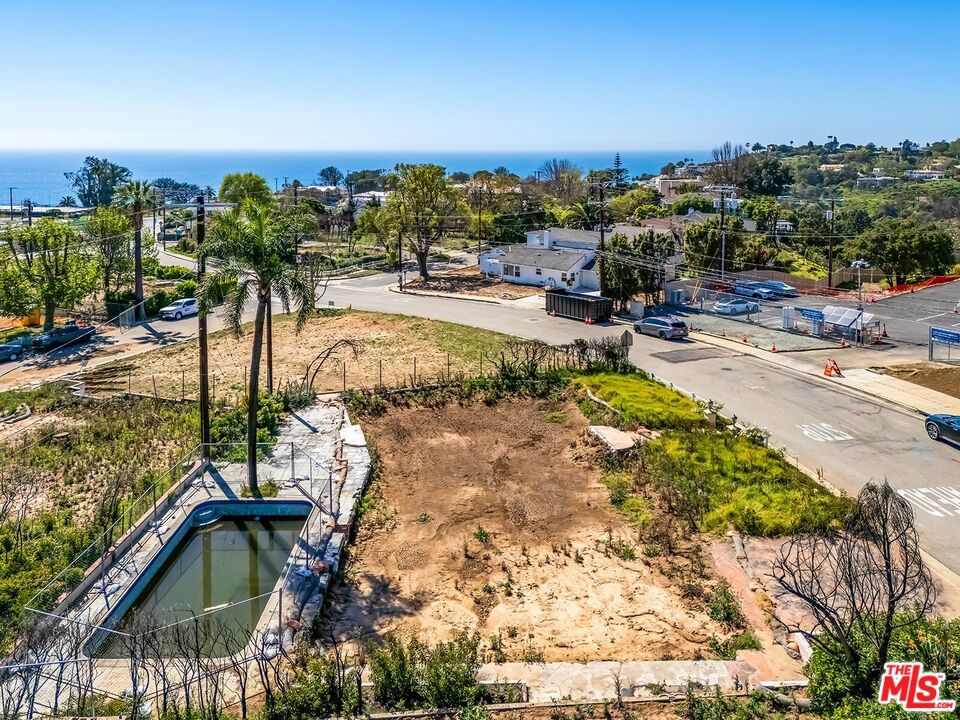 16918 Marquez Avenue