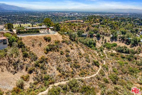 1504 Glen Oaks Boulevard Pasadena CA 91105