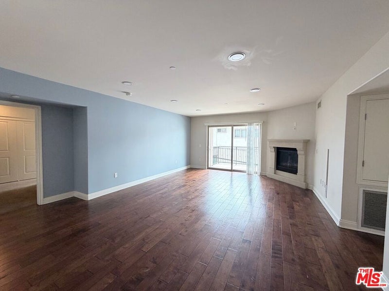 8238 W Manchester Avenue 308