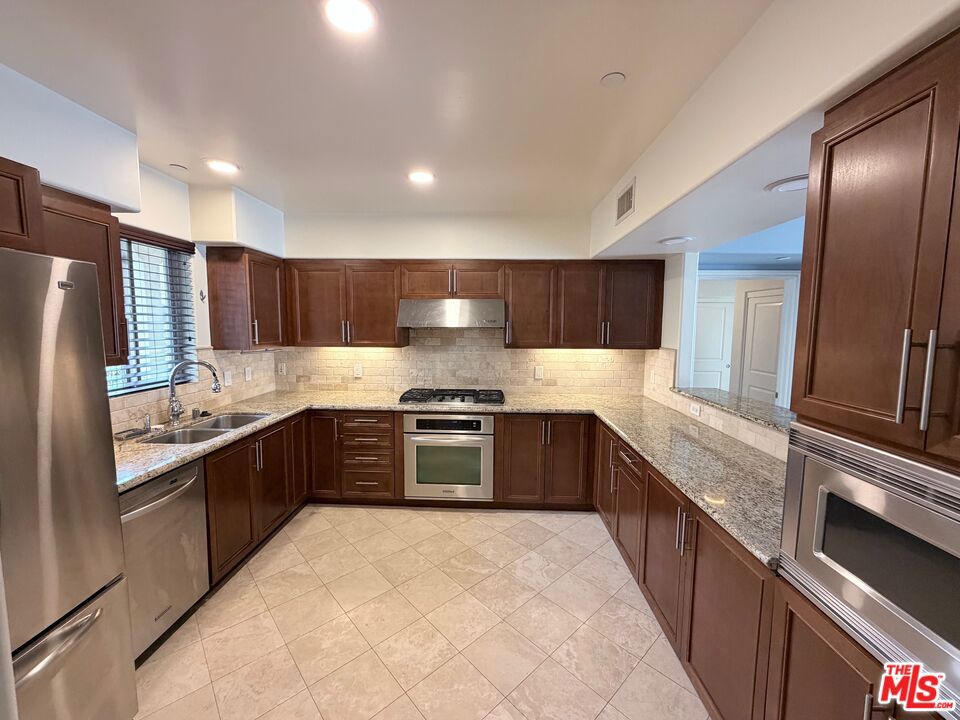 8238 W Manchester Avenue 308