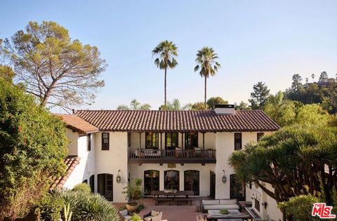 2666 Aberdeen Avenue Los Angeles CA 90027