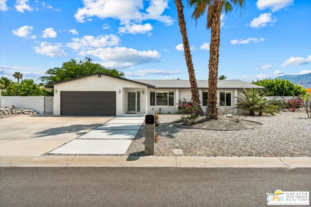 Properties 2 3121 E Ventura Road