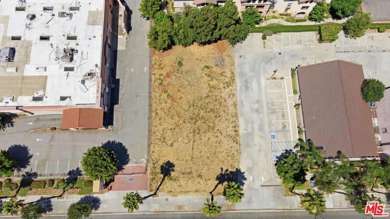 1447 S Garey Ave