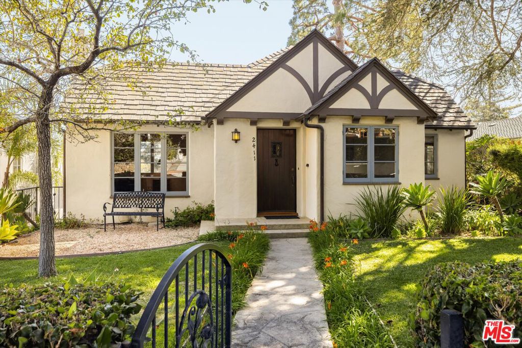 2411 Anacapa Street