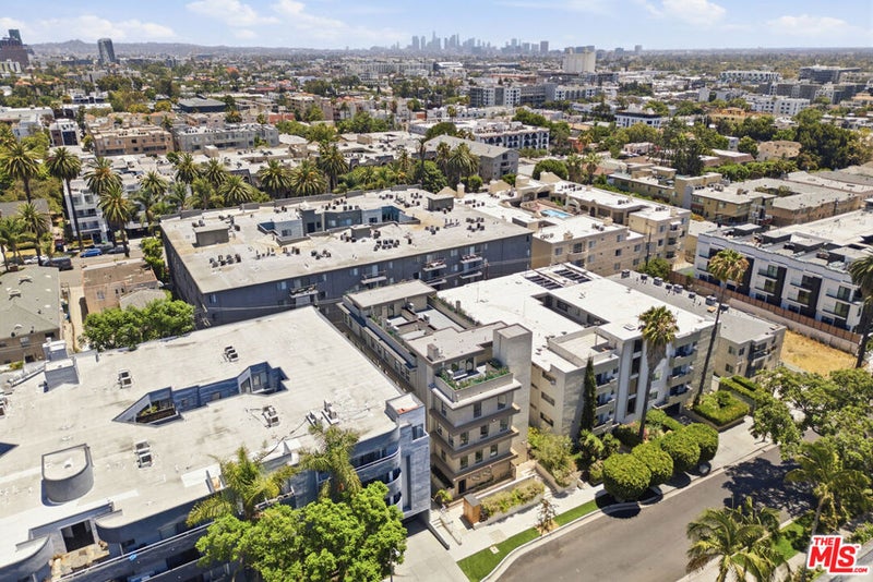 1434 N Poinsettia Place 103
