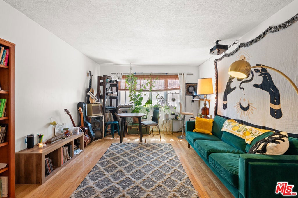 8148 Redlands Street 107