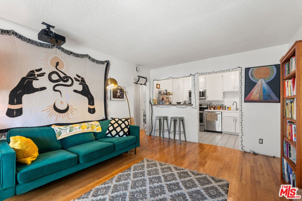 8148 Redlands Street 107