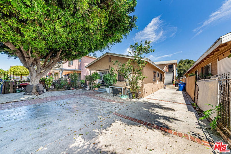 223 E 55th Street