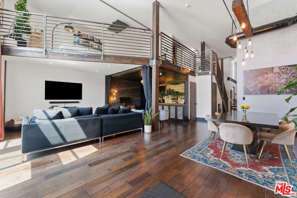 4115 Glencoe Avenue 302