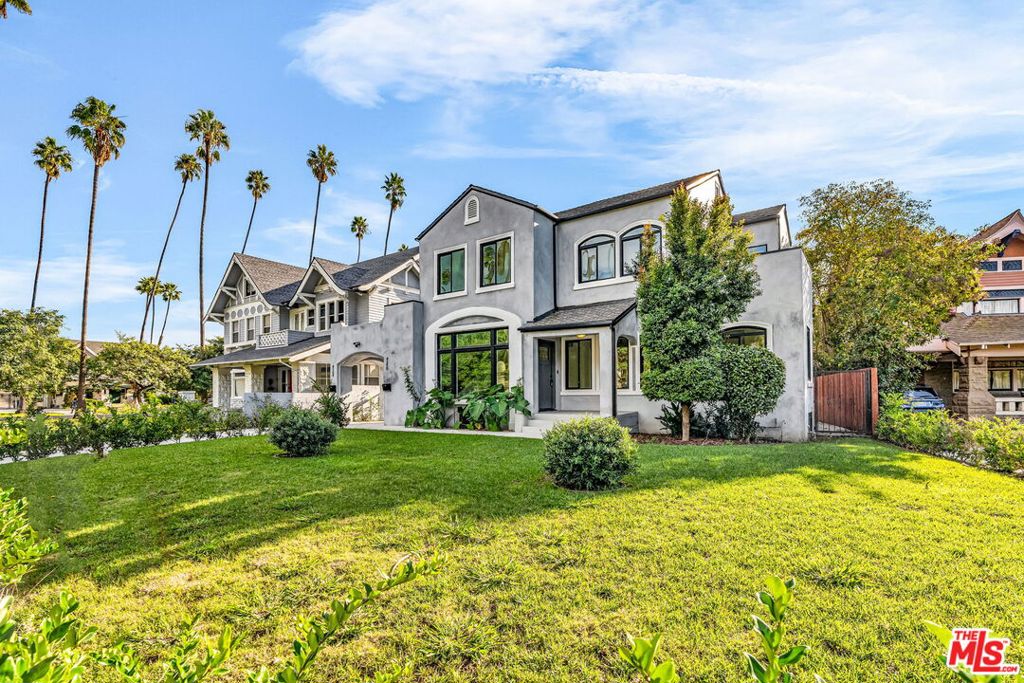 4308 Victoria Park Drive