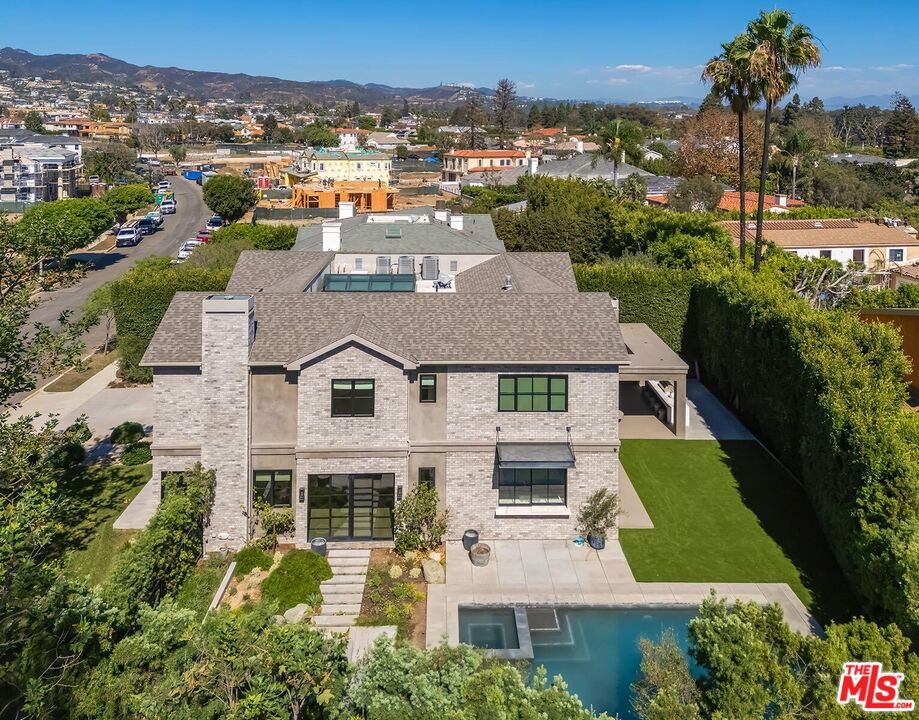 500 Chapala Drive
