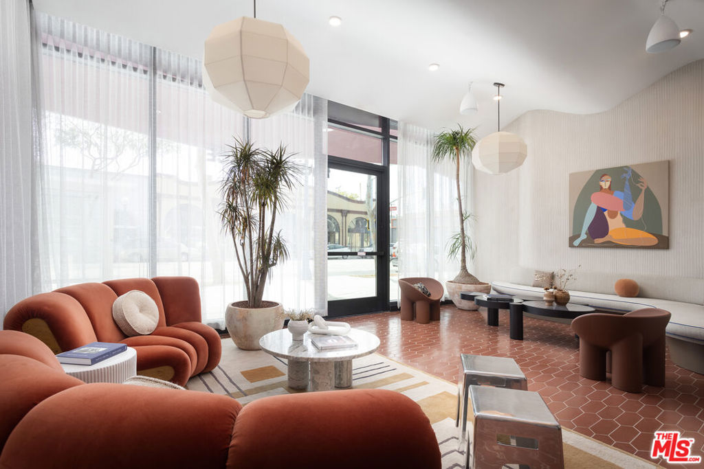 Properties 4 7617 Santa Monica Boulevard 227