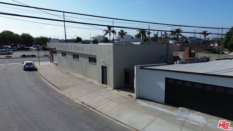 18727 Crenshaw Boulevard