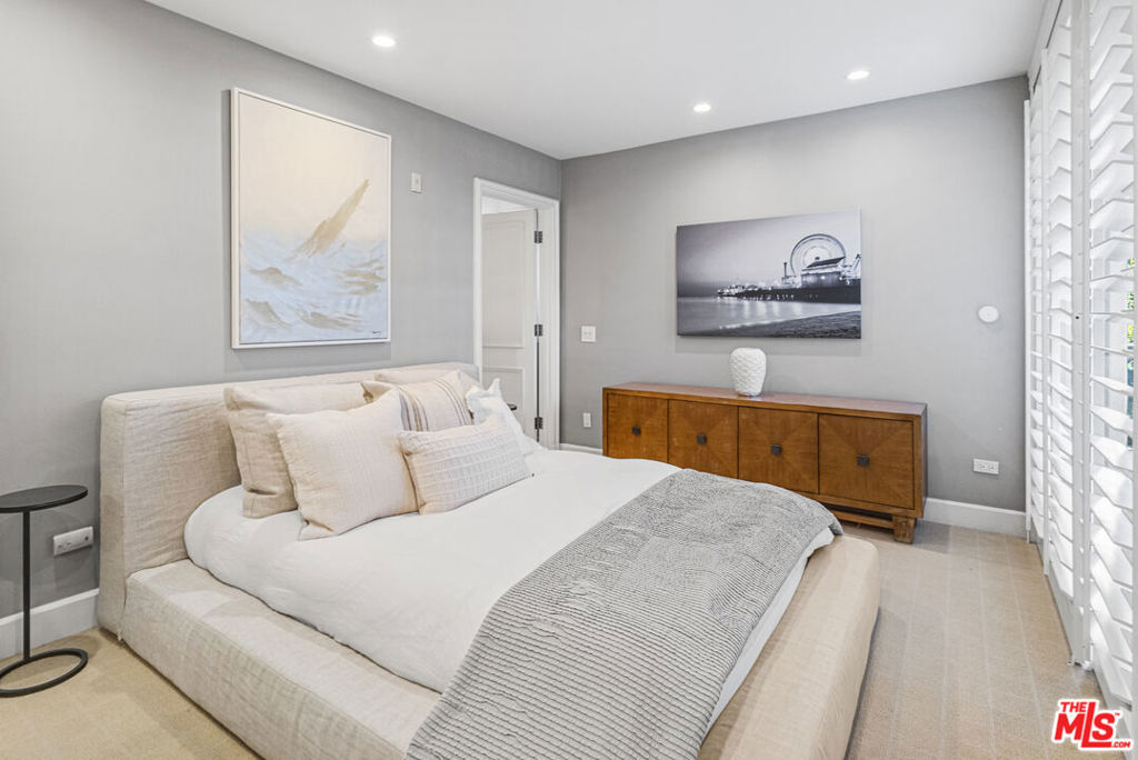 701 Ocean Avenue 111