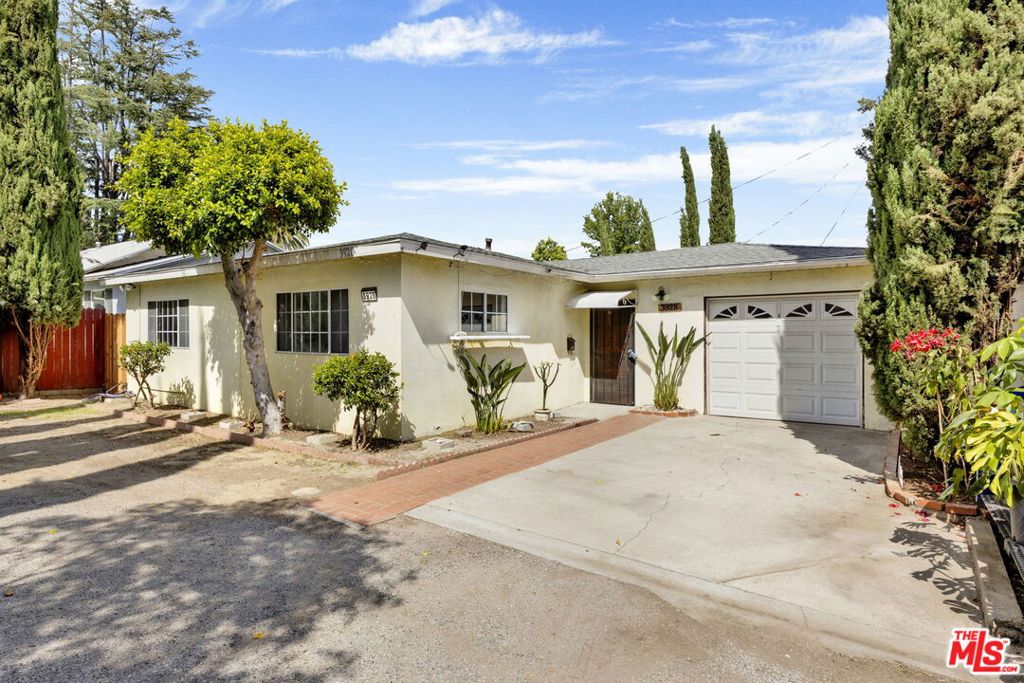 3928 Mountain View Avenue
