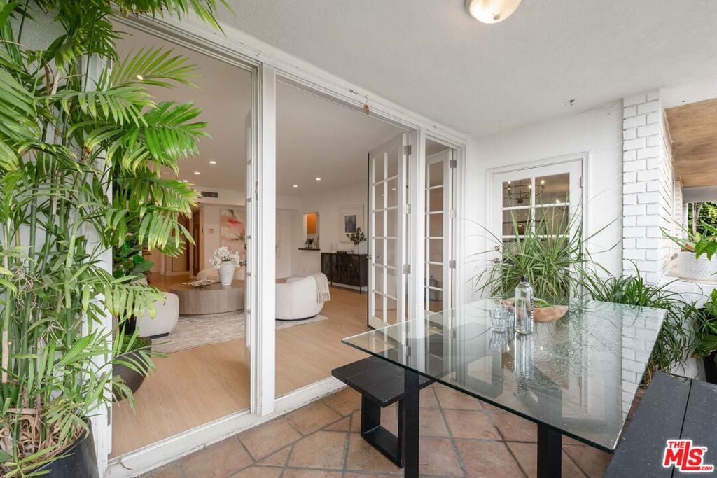 7309 E Franklin Avenue 404