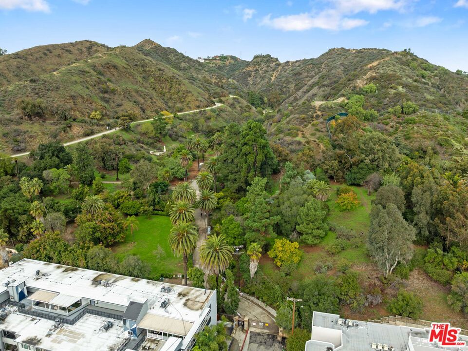 7309 E Franklin Avenue 404