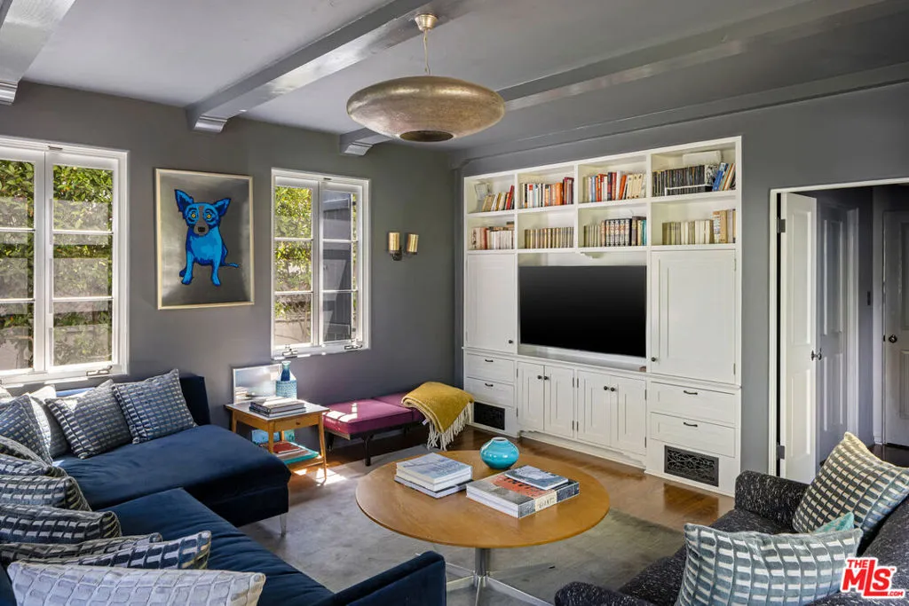 Los Angeles, California 90049, United States, 6 Bedrooms Bedrooms, ,7 BathroomsBathrooms,Residential,Active,204444