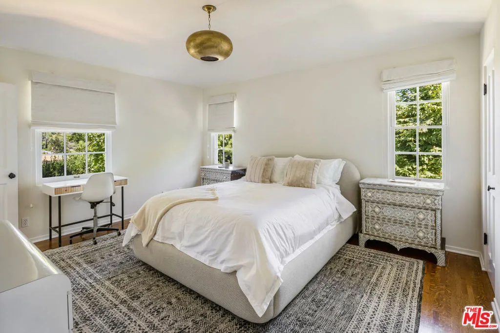 Los Angeles, California 90049, United States, 6 Bedrooms Bedrooms, ,7 BathroomsBathrooms,Residential,Active,204444