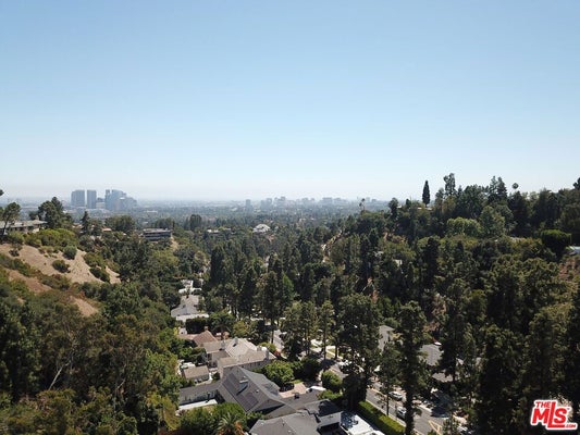 1422 LINDACREST DR, BEVERLY HILLS, CA 90210 - Image deedfa377e38451106fe57addc5c8dca/2902595250