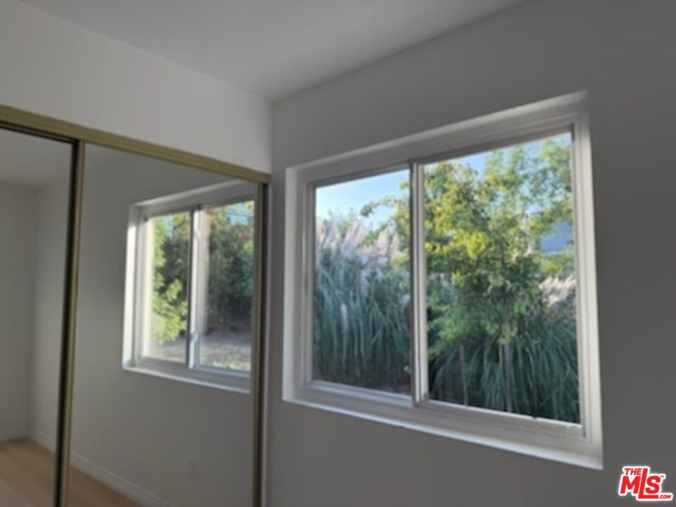 Properties 4 30523 Canwood Street